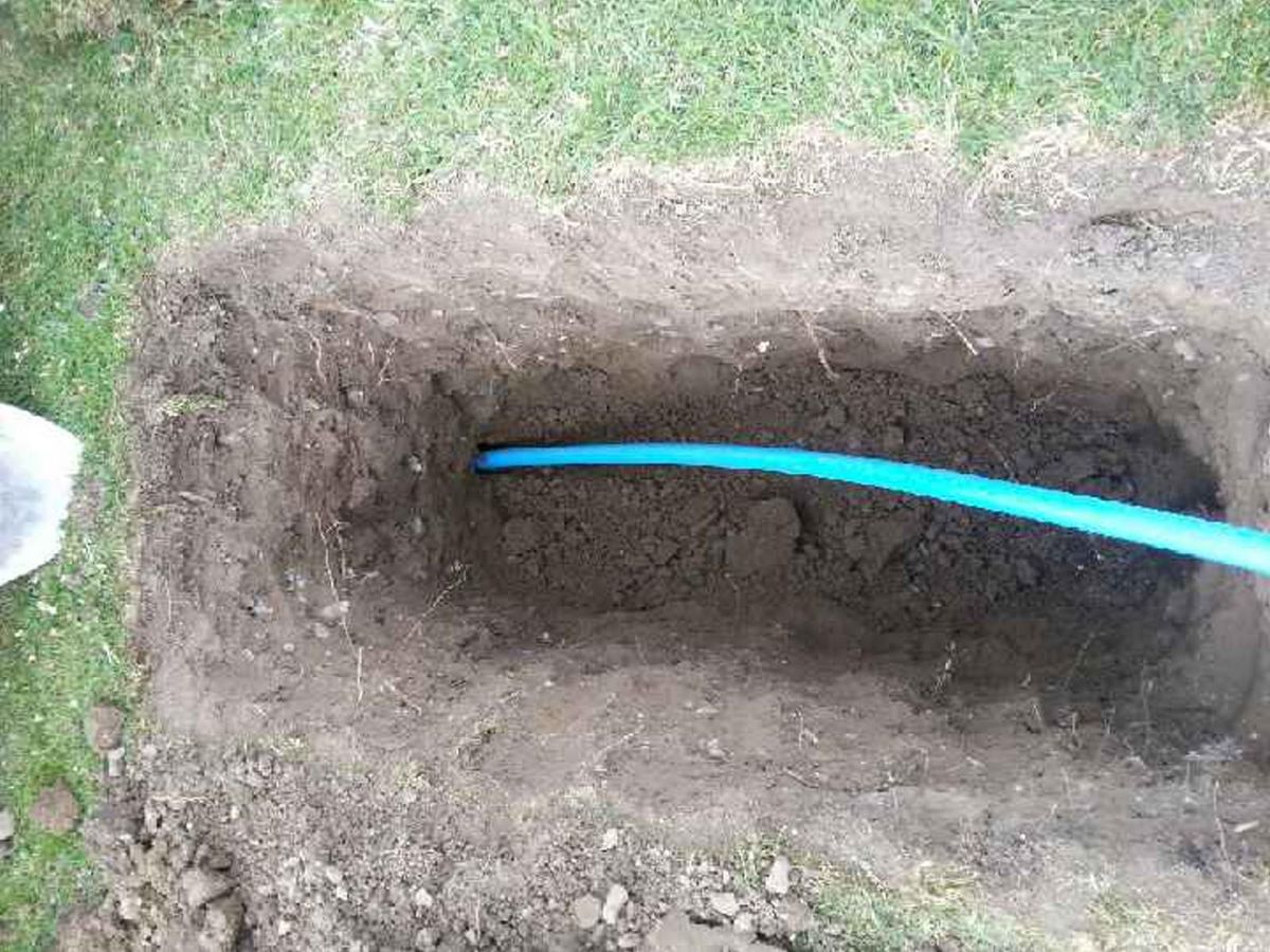 Moling to replace water pipe